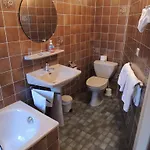 宝儿里瓦格库里克酒店 酒店 2*