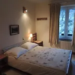 宝儿里瓦格库里克酒店 2*